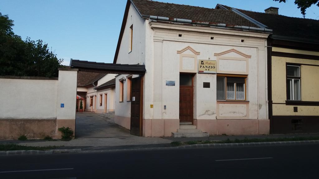Rákóczi panzió Debreczyn Zewnętrze zdjęcie