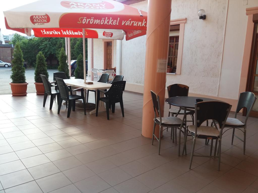 Rákóczi panzió Debreczyn Zewnętrze zdjęcie